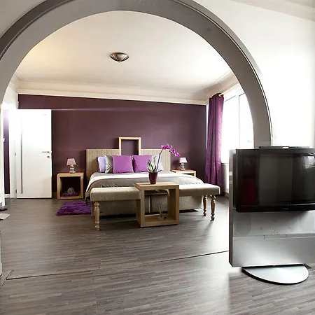 Luxe 1-2-3 فندق